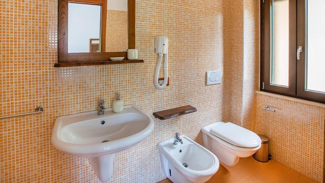 Welcomely - Guesthouse Kadossene Алгеро Екстериор снимка